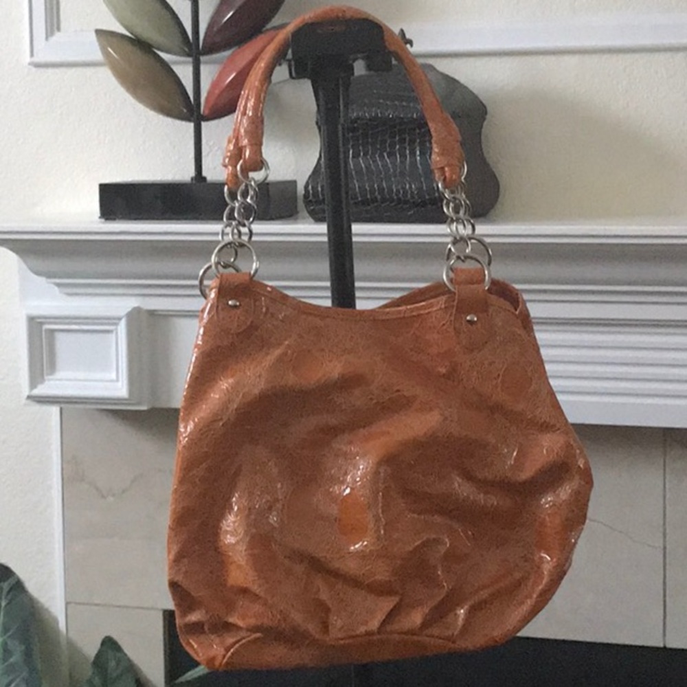 PURSES..  PURSES...  LOWER PRICE